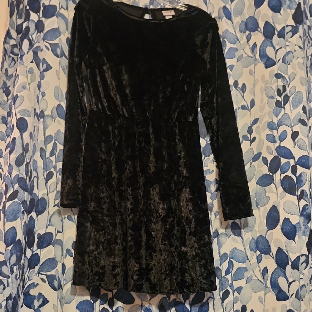 Mossimo Supply Co Black Crushed‎ Velvet Long Sleeve Mini Dress Small Ruffle Trim